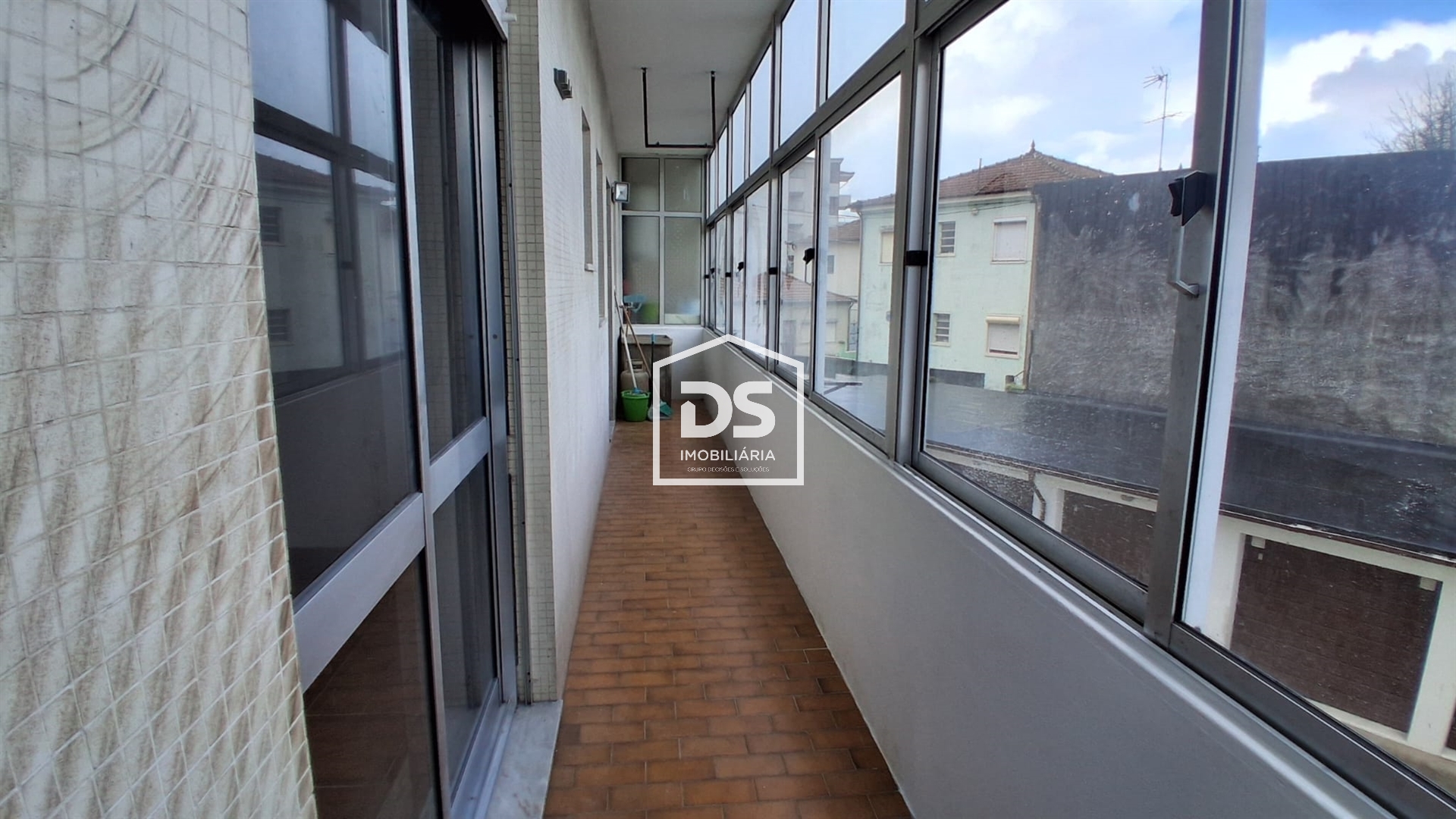 Apartamento T3 em Rio Tinto com Garagem Box